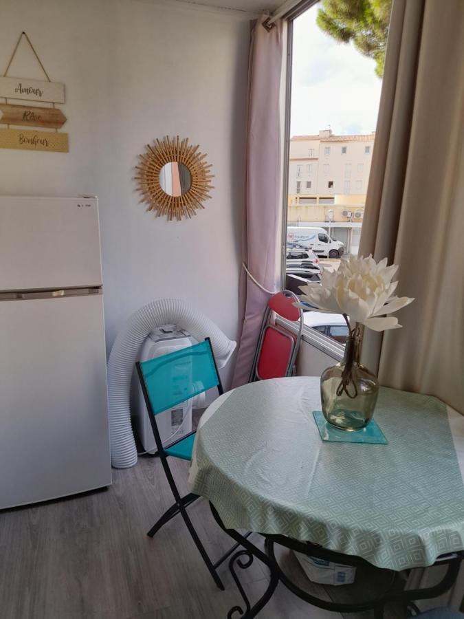 Studio Cabine Avec Loggia Agde Exterior photo
